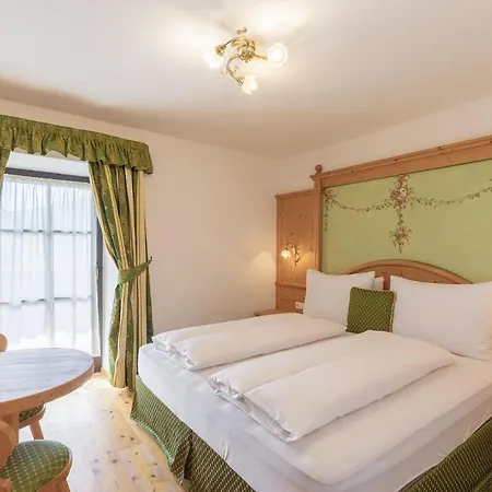 Cima Dodici - Aparthotel *