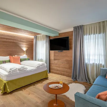 Cima Dodici - Aparthotel *